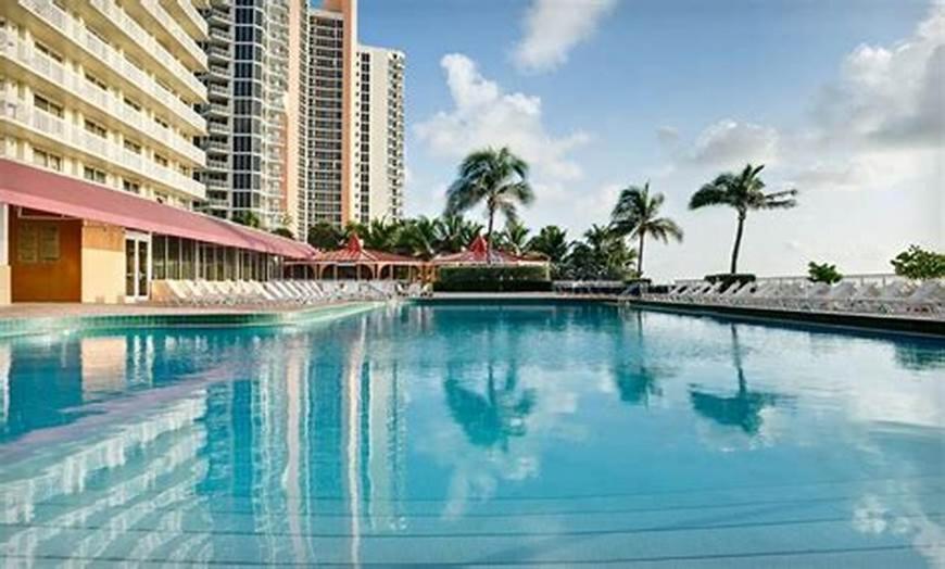 Departamento Sobre La Playa Con Vista A La Collins Ave Sunny Isles Beach Exterior photo